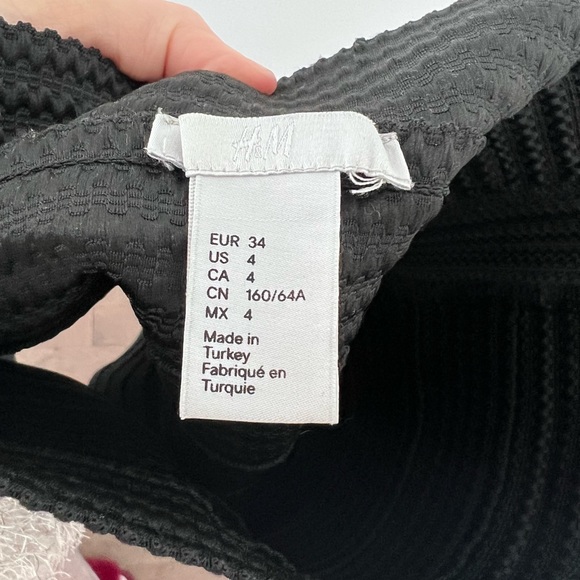 HM skirt size 4 - Picture 4 of 4